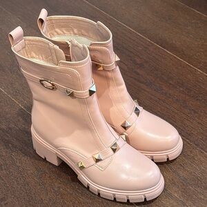 NWOT Cape Robbin Women's Pink Yuri Studded Boots Size 8